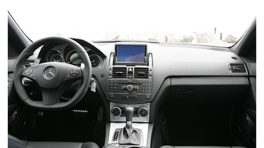 Featured image of post 2009 Mercedes C63 Amg Interior